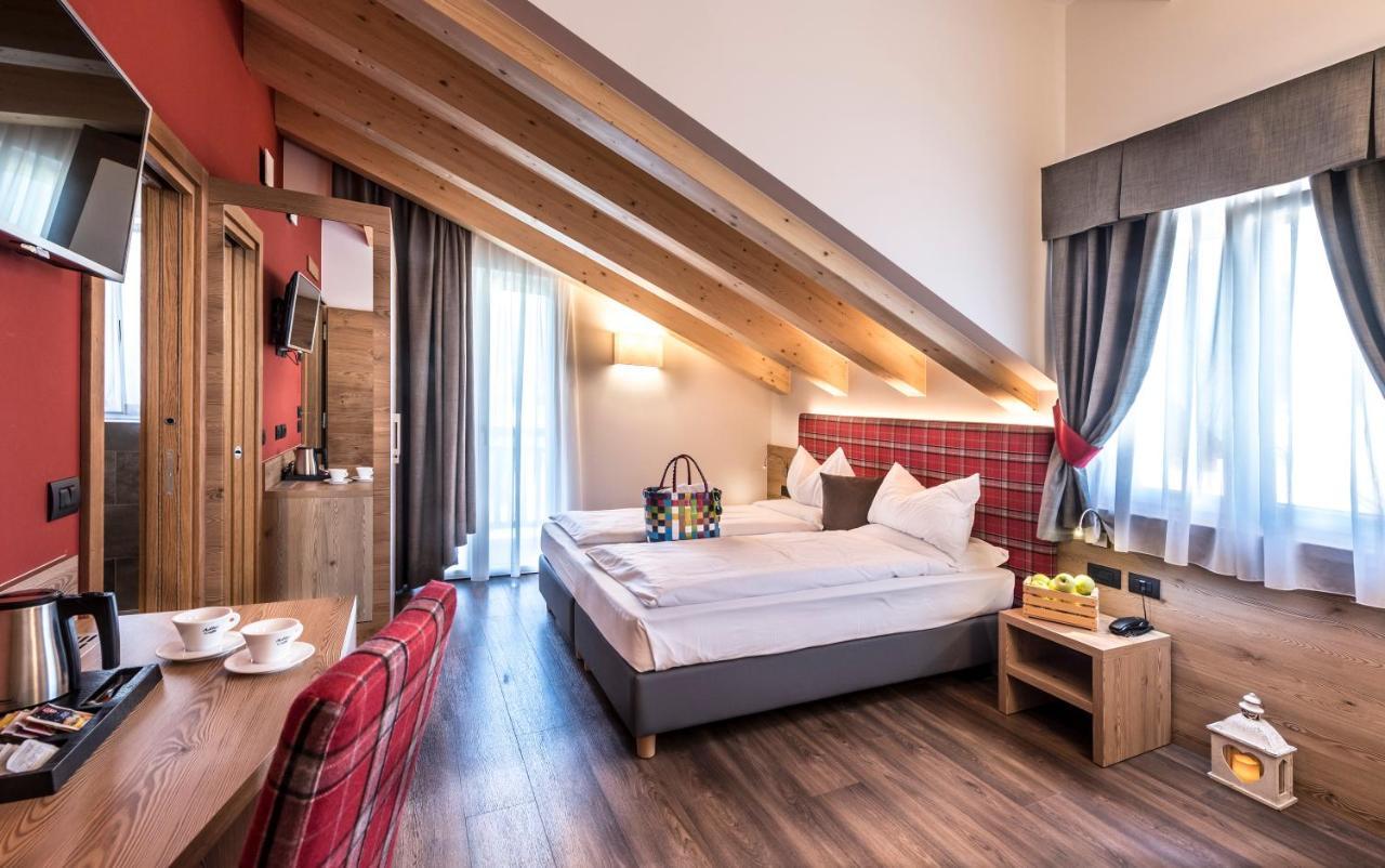Sassdei My Active Suite Hotel Andalo Bagian luar foto